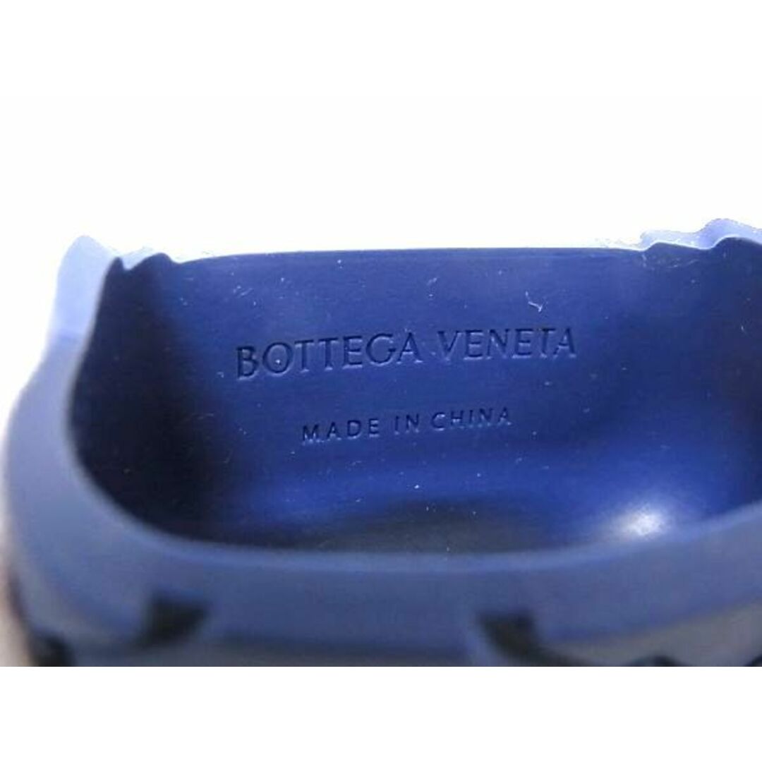 Bottega Veneta(ボッテガヴェネタ)の■極美品■ BOTTEGA VENETA ボッテガヴェネタ イントレチャート ラバー  AirPodsケース エアポッズケース メンズ ネイビー系 AN5251  メンズのメンズ その他(その他)の商品写真