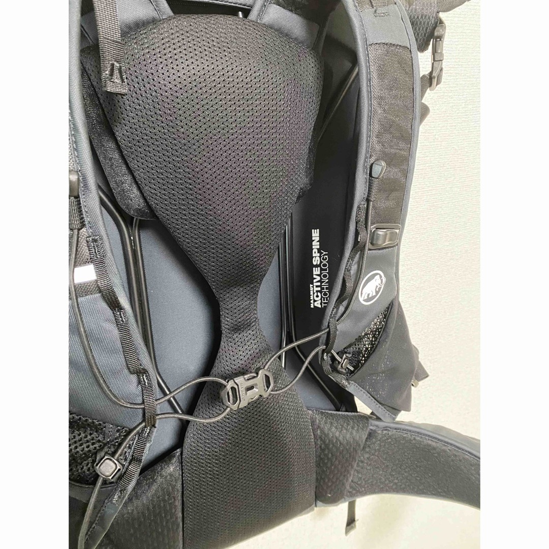 Mammut(マムート)の Mammut デュカン スパインDucan Spine  28-35L  スポーツ/アウトドアのアウトドア(登山用品)の商品写真