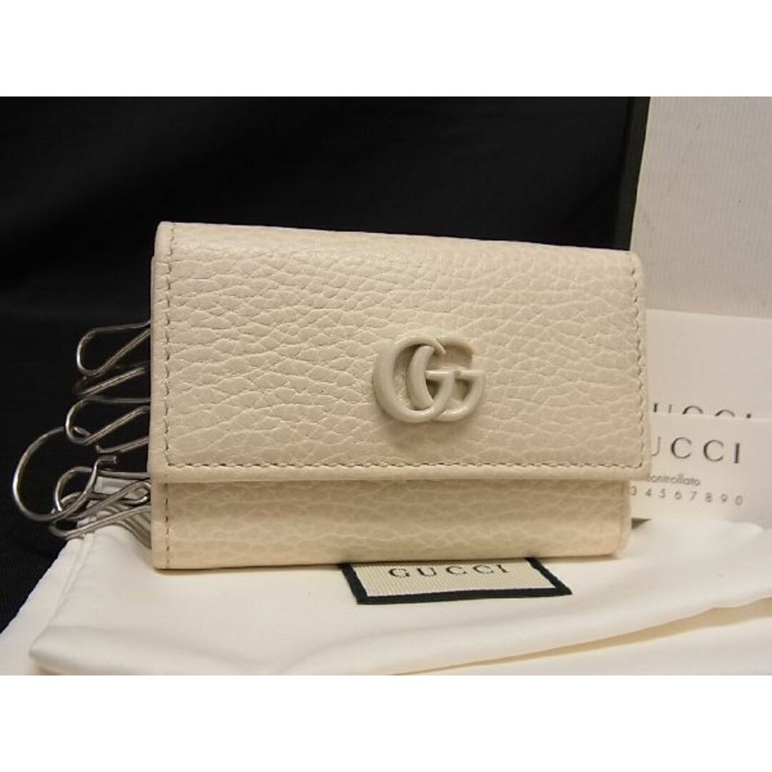 ■新品同様■ GUCCI グッチ 456118 GGマーモント レザー 6連 キーケース 鍵入れ メンズ レディース アイボリー系 AN5280のサムネイル