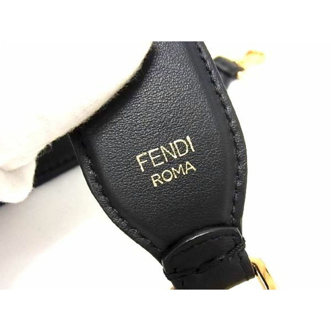 FENDI 新作　ストラップユー　極美品