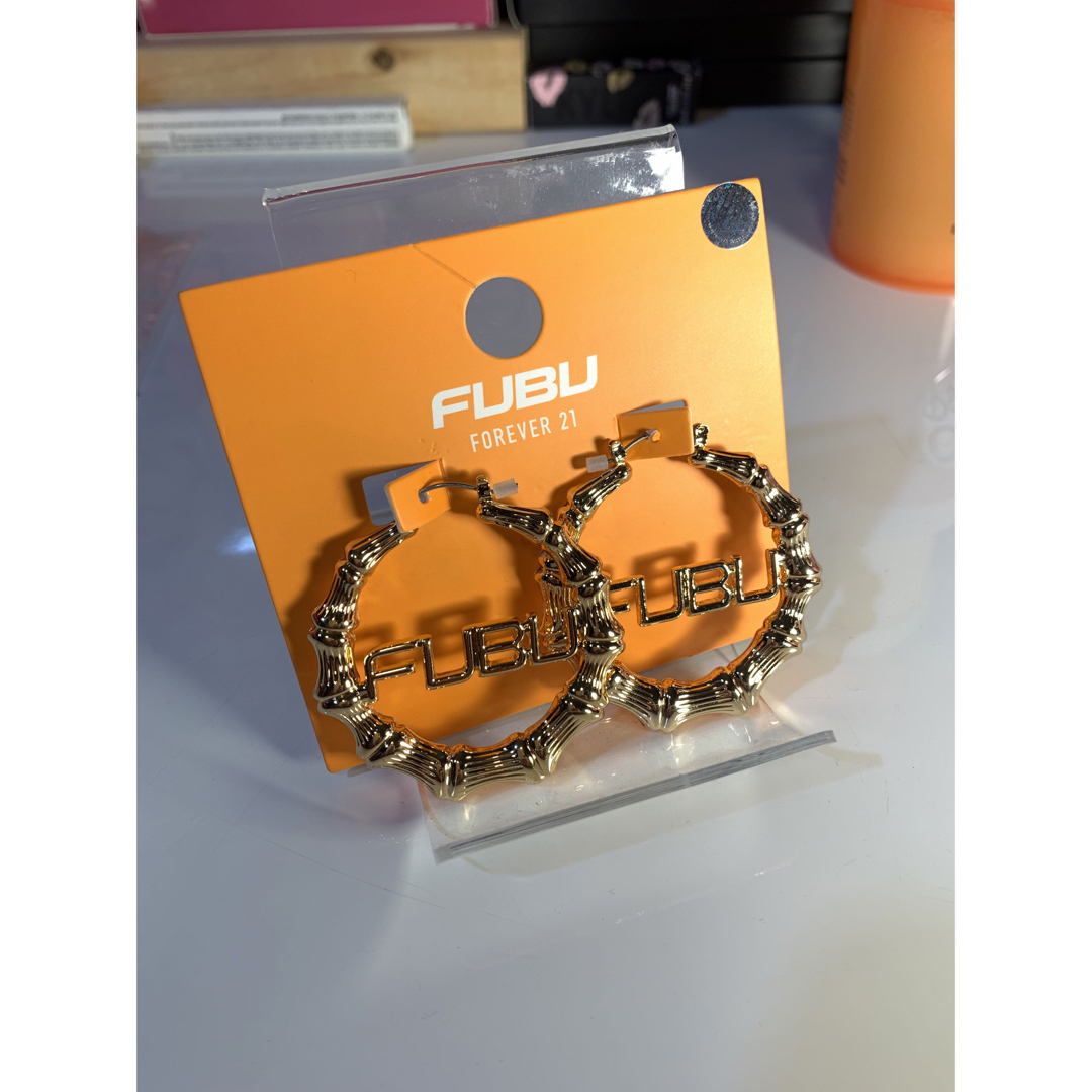 FUBU(フブ)のFUBU x Forever21 バンブーフープピアス レディースのアクセサリー(ピアス)の商品写真