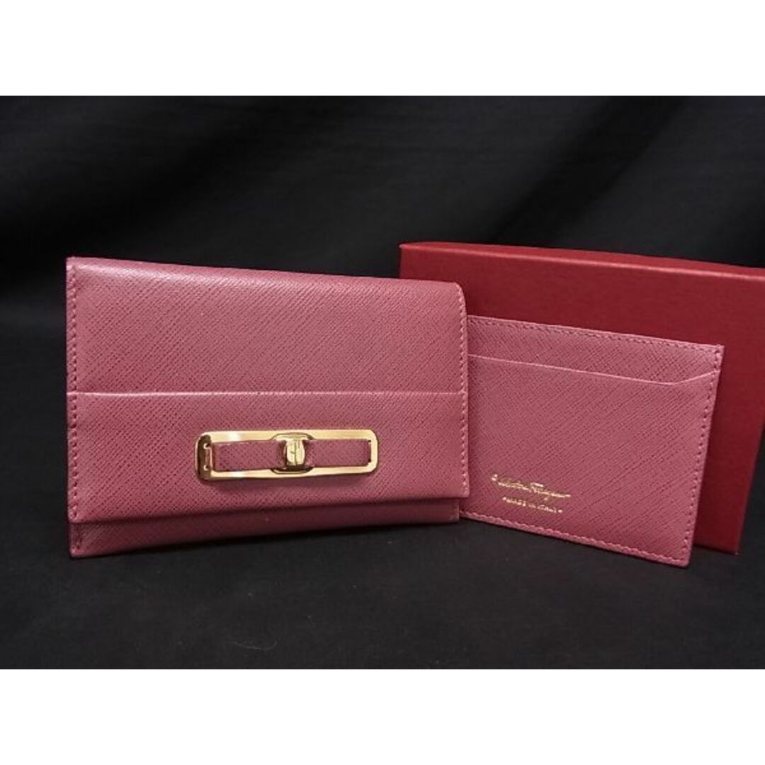 ■極美品■ SalvatoreFerragamo フェラガモ ヴァラリボン レザー カードケース カード入れ 名刺入れ レディース ピンク系 BF0381