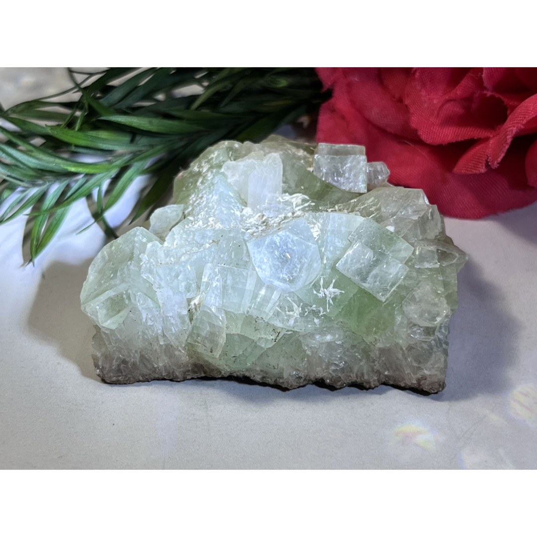 天使の水晶✨　レインボー　グリーンアポフィライト　原石　クラスター　魚眼石