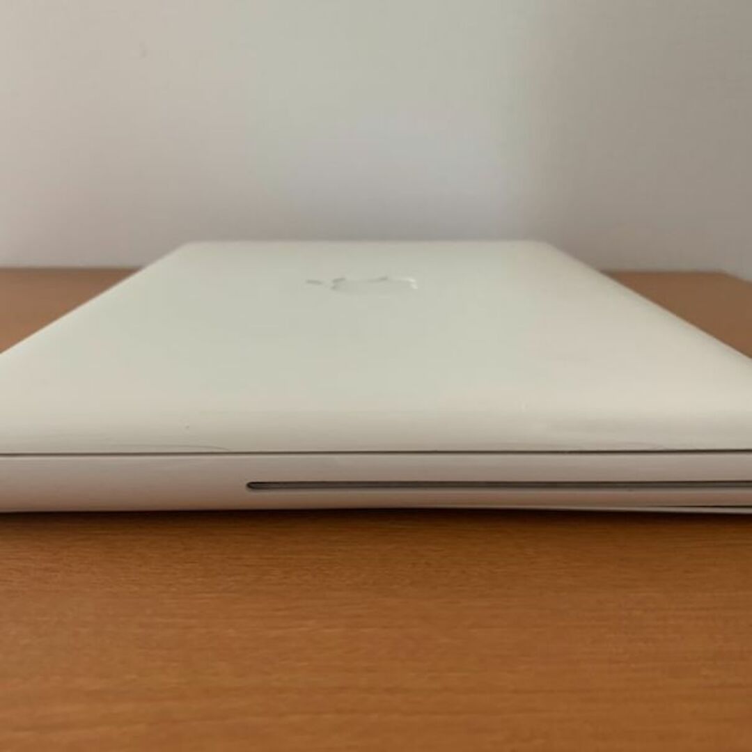 Apple - 本日限B178MacBook13白SSD256 Office365 Win11付の通販 by