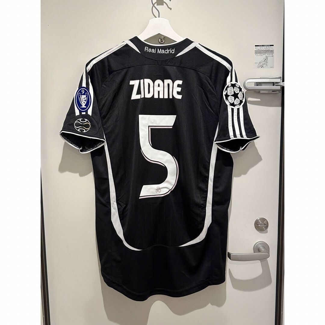 偉大な 【貴重】ZIDANE ユニフォーム レアル・マドリード 06-07 ウェア 偉大な 【貴重】ZIDANE ユニフォーム レアル・マドリード 06-07 ウェア