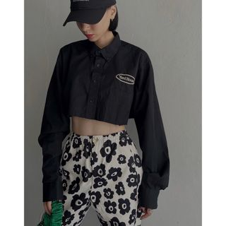 ゴスペル(GHOSPELL)のghospell / flora demand jogger trousers(カジュアルパンツ)