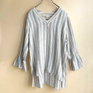 ニジュウサンク(23区)の美品✨定価2万　23区　LIBECO　Ｖネック　ストライプリネンブラウス(シャツ/ブラウス(長袖/七分))