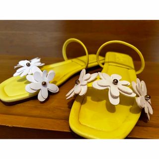 ザラ(ZARA)の専用　ZARA 👡レモンカラー 🍋　35サイズ(サンダル)