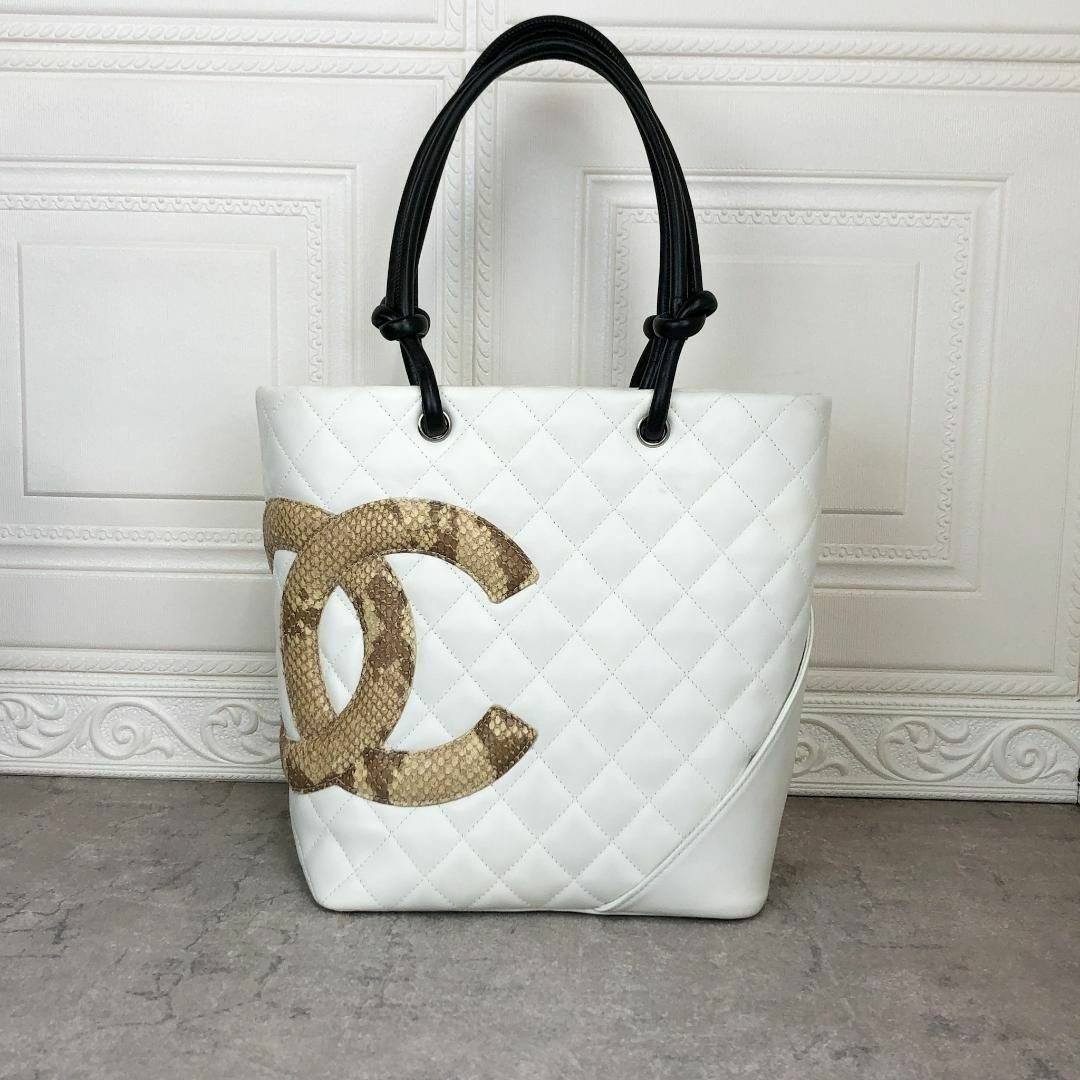 CHANEL - 美品❤️正規品❤️シャネル カンボンライン ミディアム