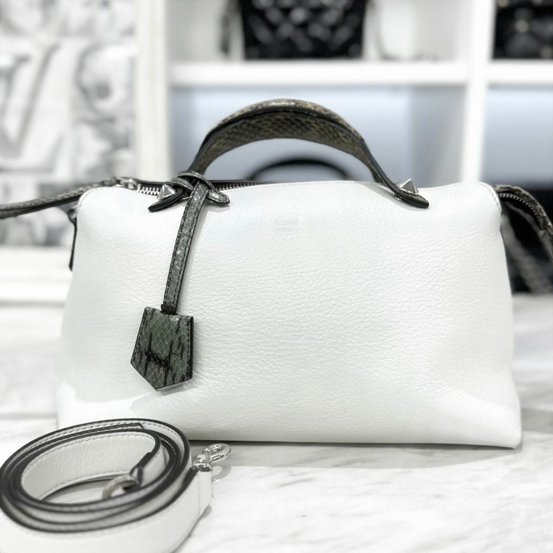 FENDI - フェンディ バイザウェイ 白 レザー×パイソン 2way