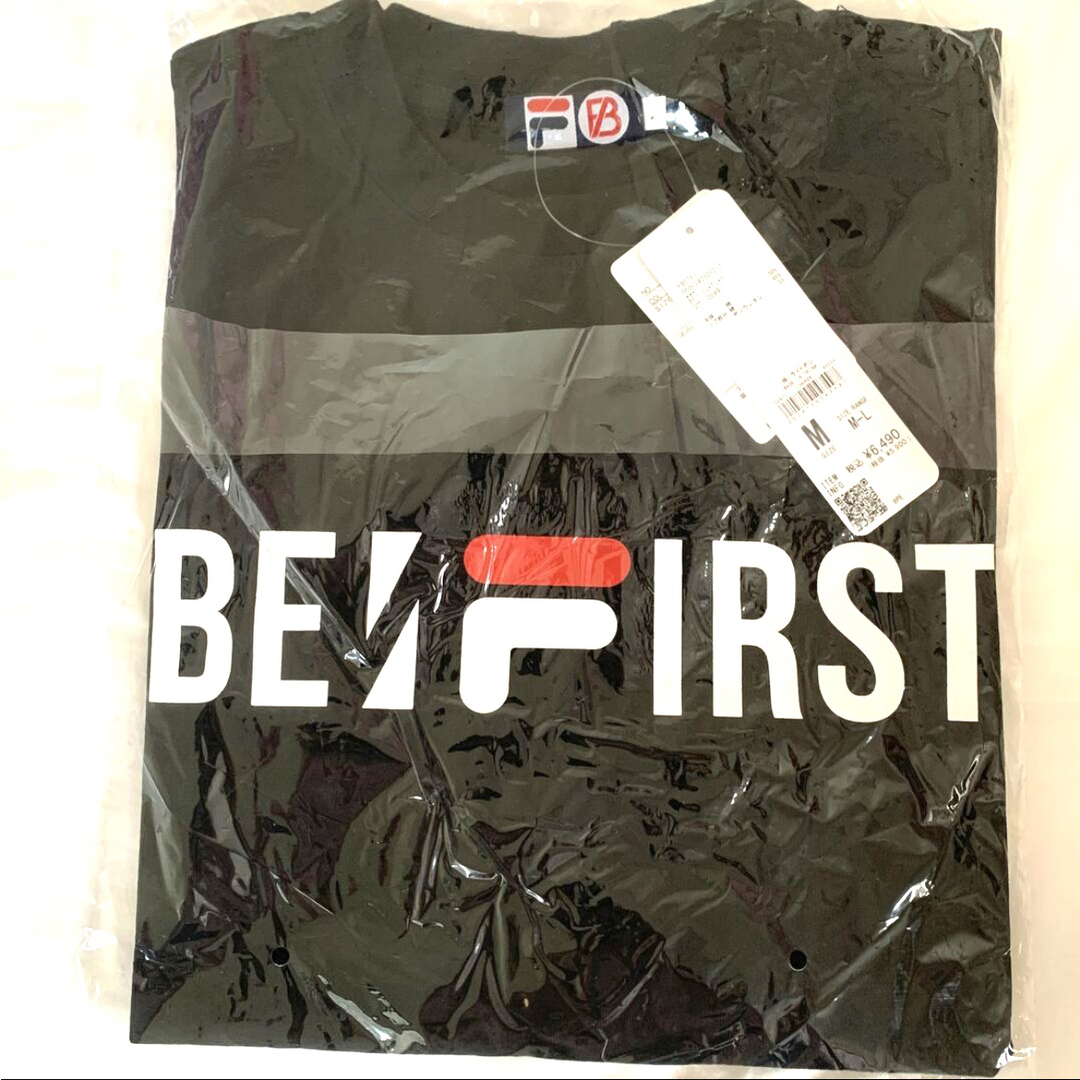 FILA(フィラ)のFILA×BE:FIRSTコラボTシャツ 黒 Ｍサイズ レディースのトップス(Tシャツ(半袖/袖なし))の商品写真