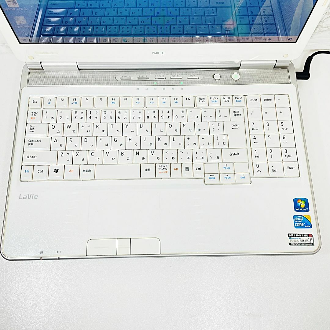 【売り切り】すぐ使える♪お洒落な白のノートパソコン♡初めての副業にも♡カメラ付きりなPC