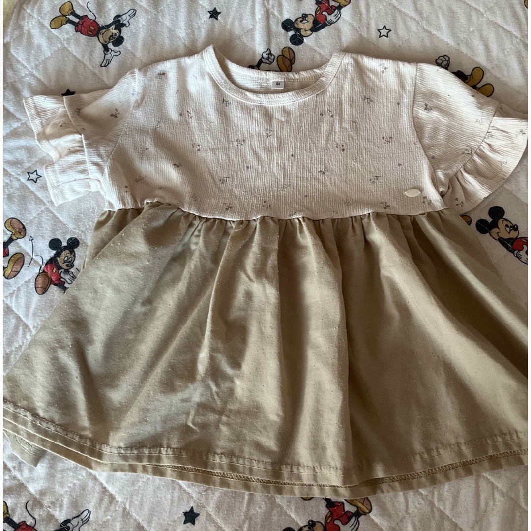 ペプラム　トップス　130㎝ キッズ/ベビー/マタニティのキッズ服女の子用(90cm~)(Tシャツ/カットソー)の商品写真