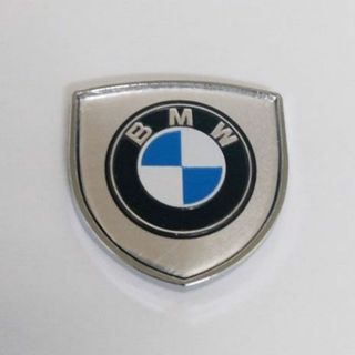 ビーエムダブリュー(BMW)のBMW　3D金属ステッカー シルバー　1枚(車外アクセサリ)