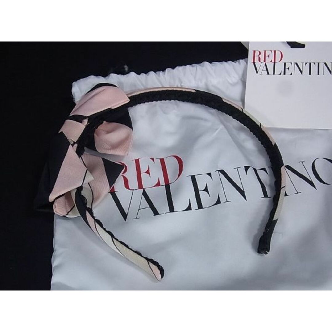 RED VALENTINO(レッドヴァレンティノ)の■新品■未使用■ RED VALENTINO レッドヴァレンティノ ナイロン リボン カチューシャ ヘアアクセサリー ピンク系×ブラック系 AG1556ｱZ レディースのヘアアクセサリー(バレッタ/ヘアクリップ)の商品写真