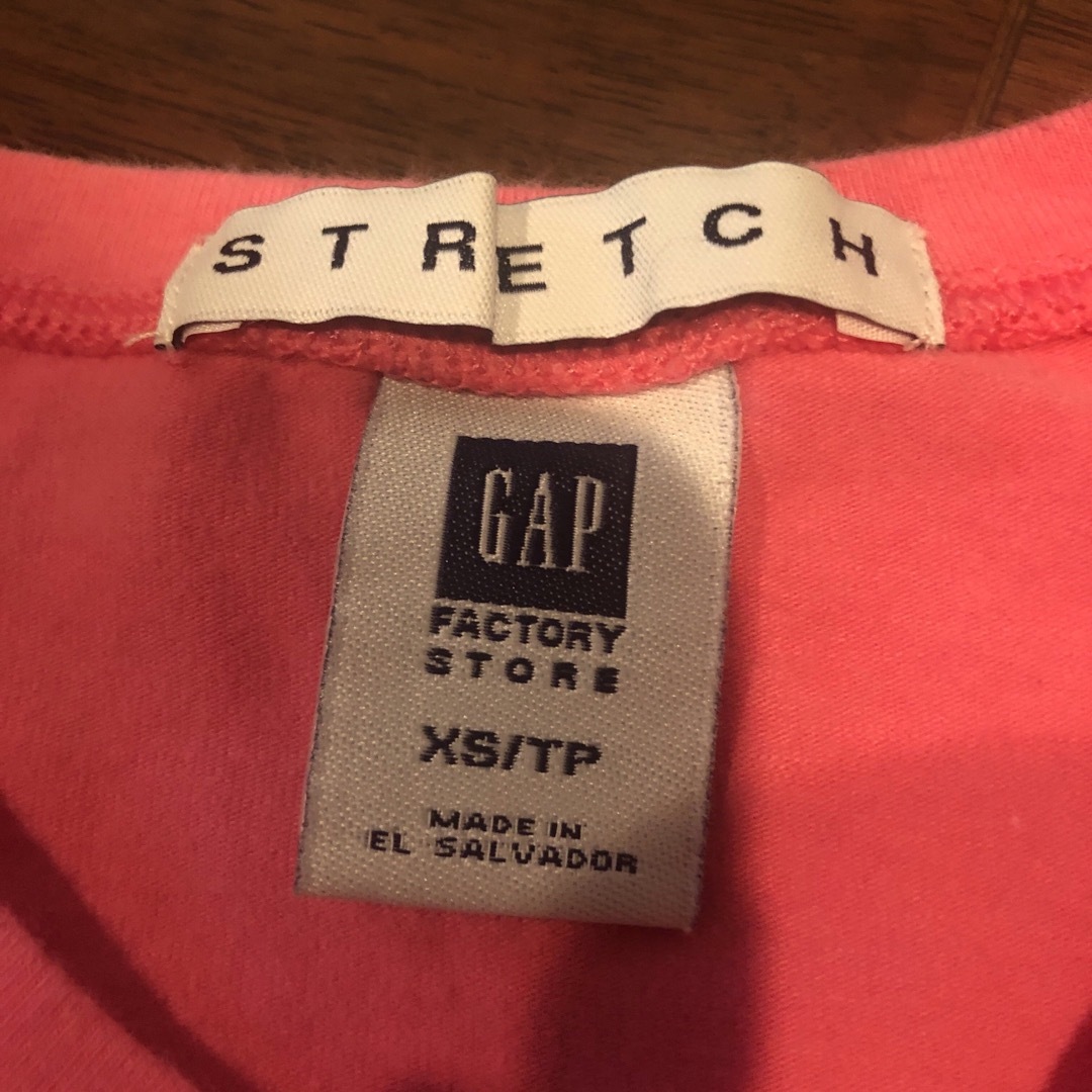 GAP(ギャップ)のGAP  Ｔシャツ　XS  レディース　ピンク　STRETCH  　シンプル レディースのトップス(Tシャツ(半袖/袖なし))の商品写真
