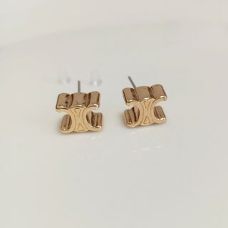 セリーヌ ピアスの通販 500点以上 | celineのレディースを買うならラクマ