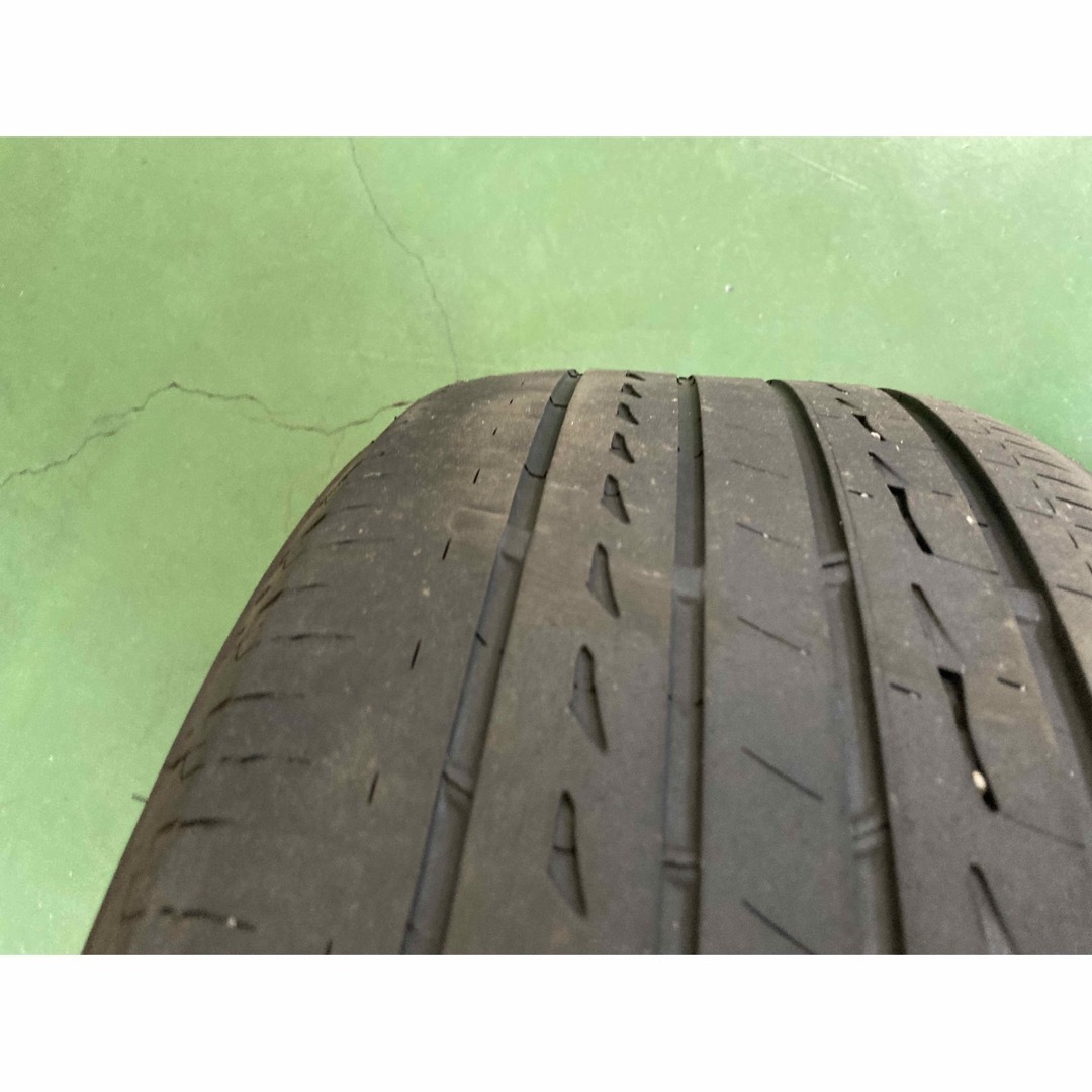 BS REGNO 235/50R18