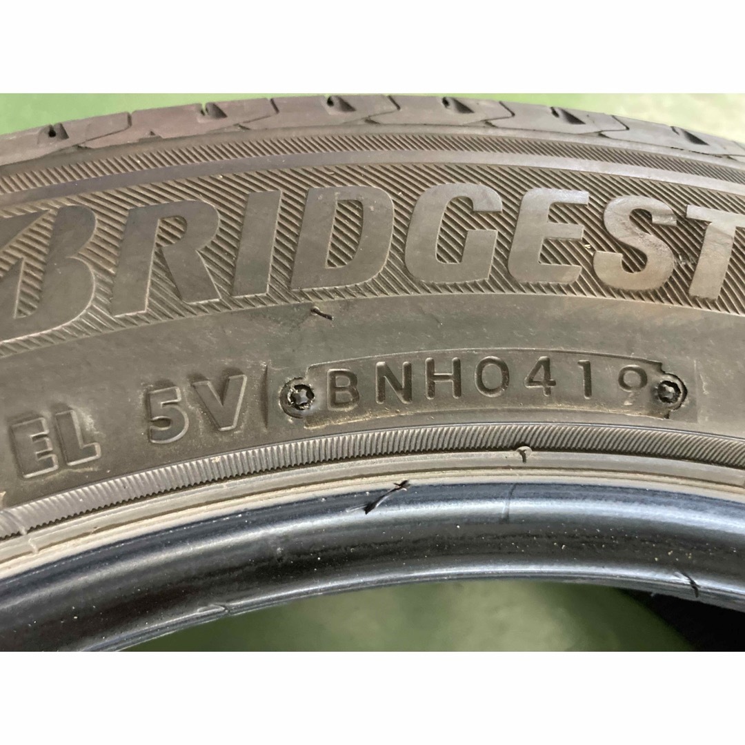 BS REGNO 235/50R18