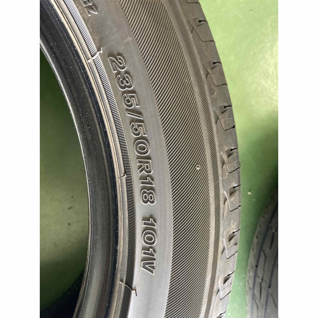 BS REGNO 235/50R18