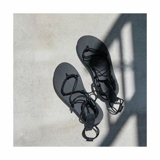 オゥバニスター(AU BANNISTER)の【ブラック】●TEVA /MIDFORM INFINITYスポーツサンダル(サンダル)