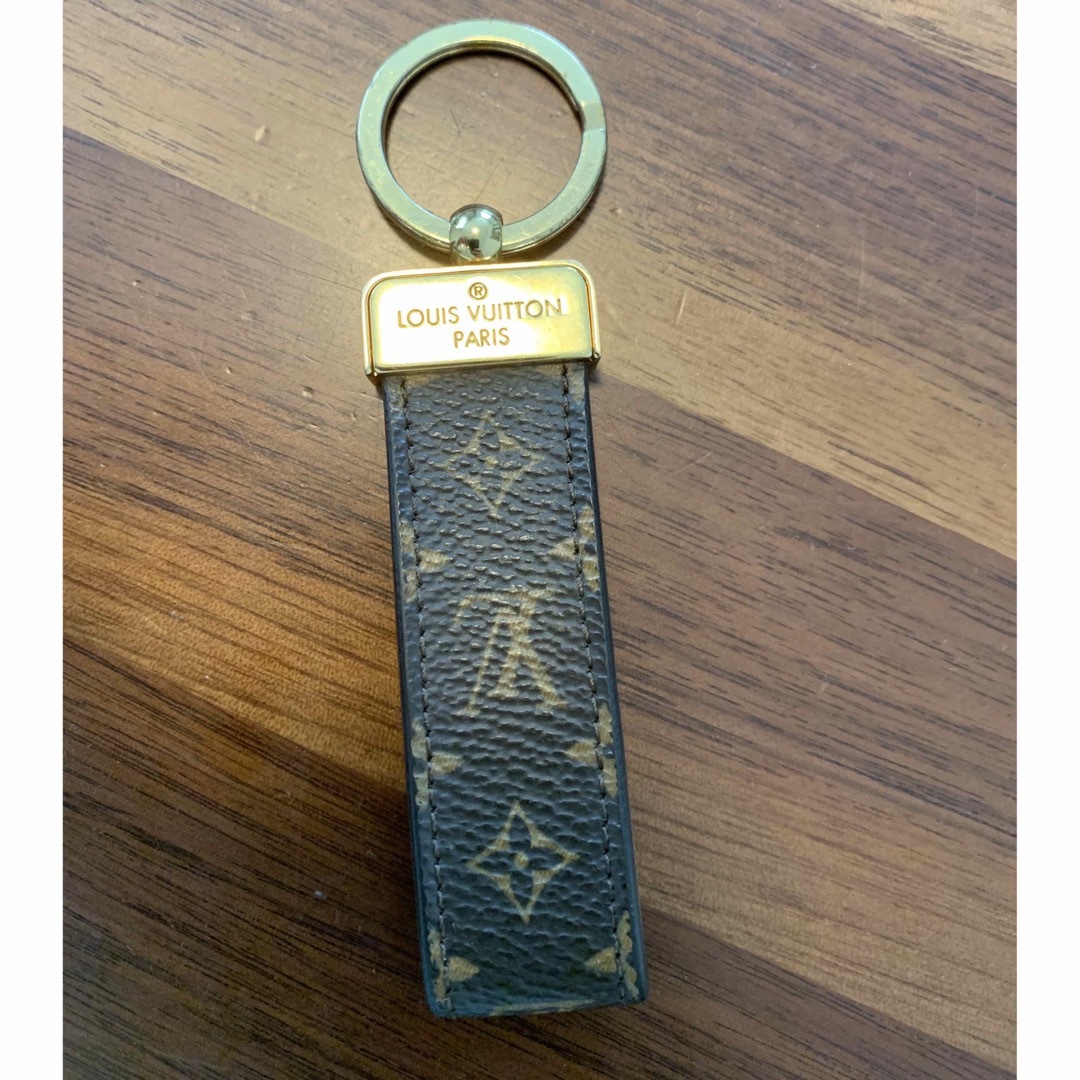 Louis Vuitton MONOGRAM Dragonne Key Holder (M65221)