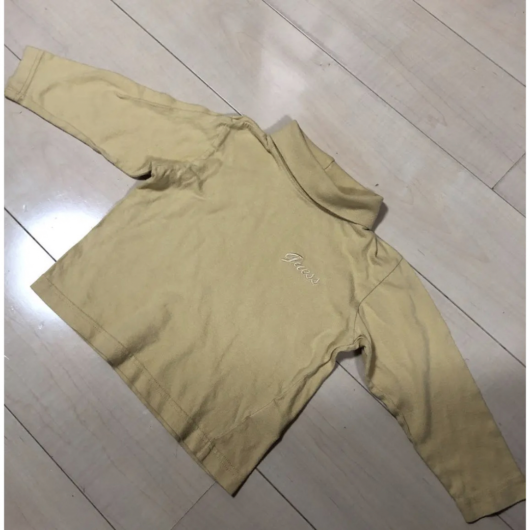 GUESS(ゲス)のタートルネックトップス 100cm キッズ/ベビー/マタニティのキッズ服女の子用(90cm~)(Tシャツ/カットソー)の商品写真