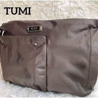 トゥミ(TUMI)のTUMI トゥミ シナイロンョルダーバッグ サコッシュ 斜めがけ  ブラウン(ショルダーバッグ)