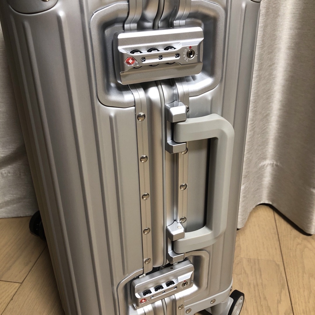 RIMOWA - メルセデスベンツ スーツケース TSAロック付きの通販 by