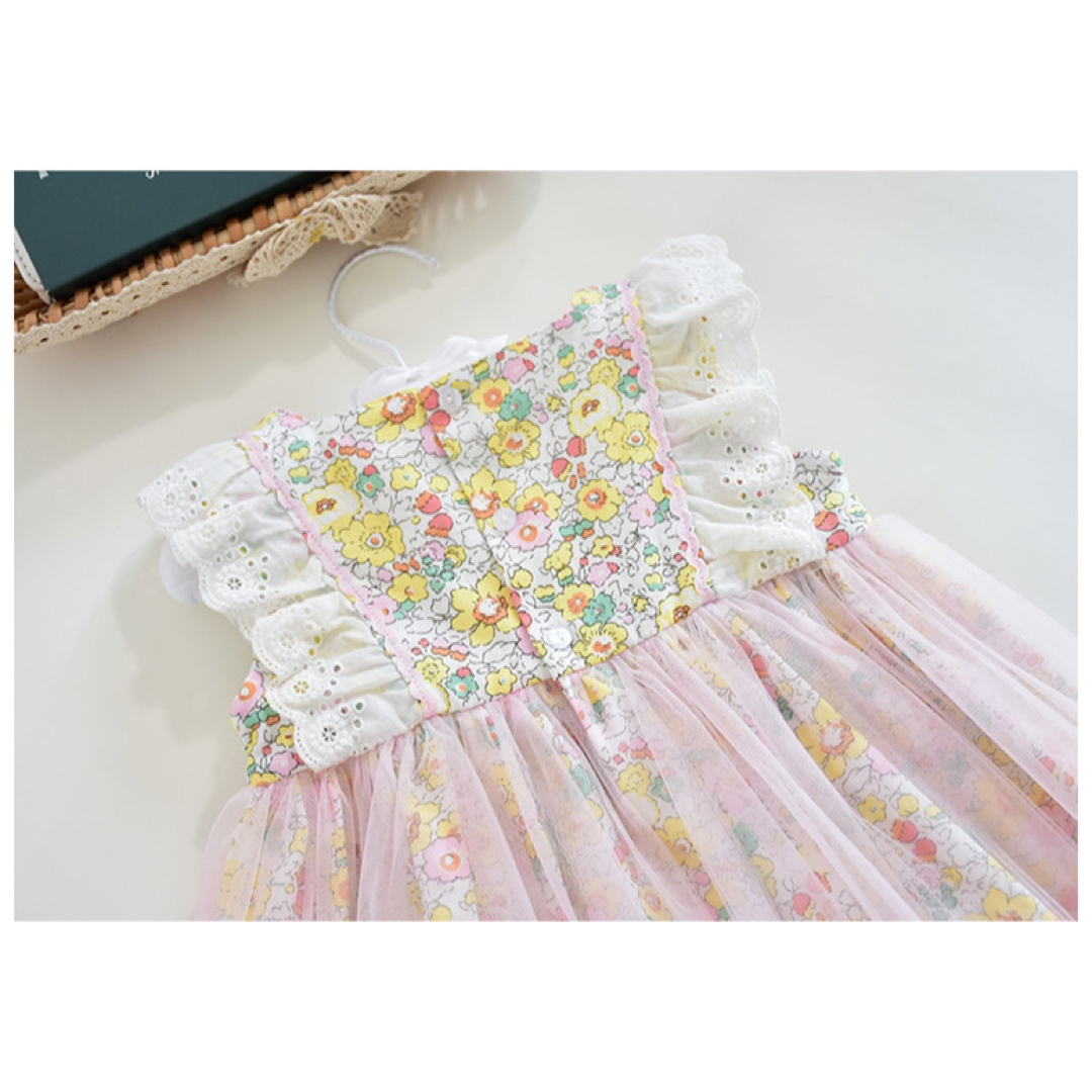 新品　イエロー　小花柄　リボン付き　レースドレス　ワンピース キッズ/ベビー/マタニティのキッズ服女の子用(90cm~)(ワンピース)の商品写真