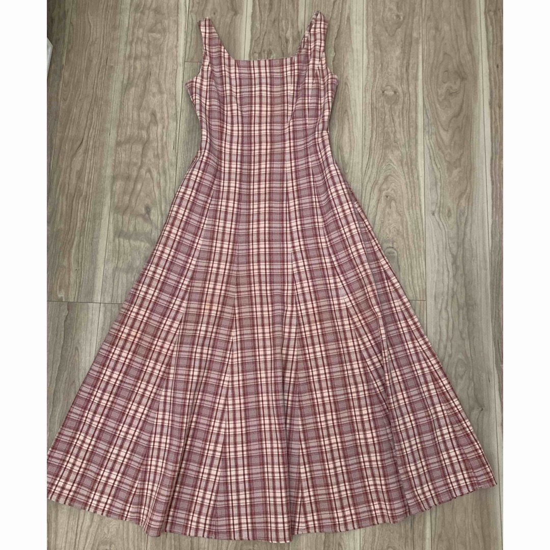 Her lip to Paddington long dress