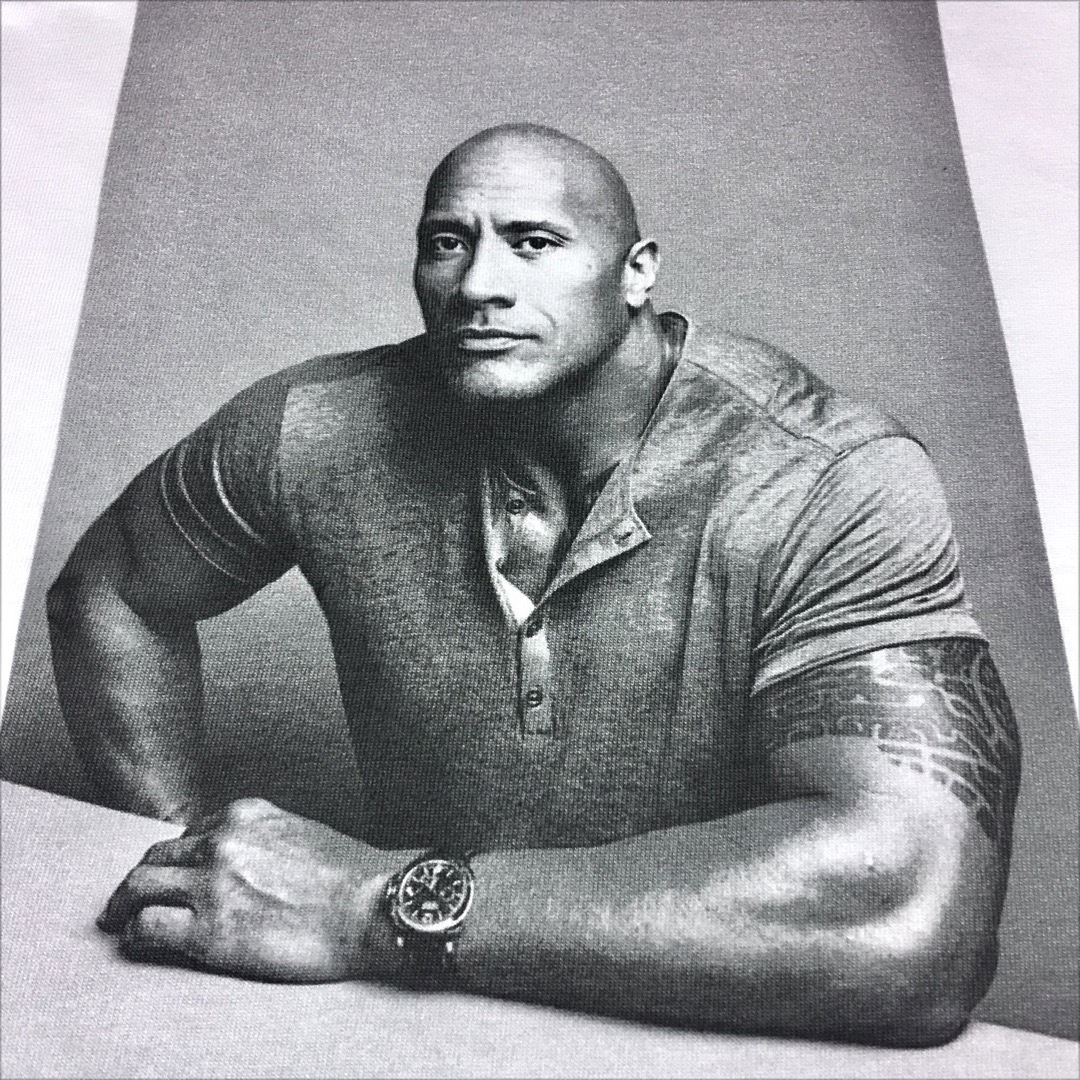 新品 ドウェインジョンソン ザロック プロレスラー ワイルドスピード Tシャツ メンズのトップス(Tシャツ/カットソー(半袖/袖なし))の商品写真