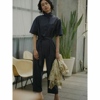 アメリヴィンテージ(Ameri VINTAGE)のAMERI MEDI DESIGN COLLAR JUMPSUIT(オールインワン)