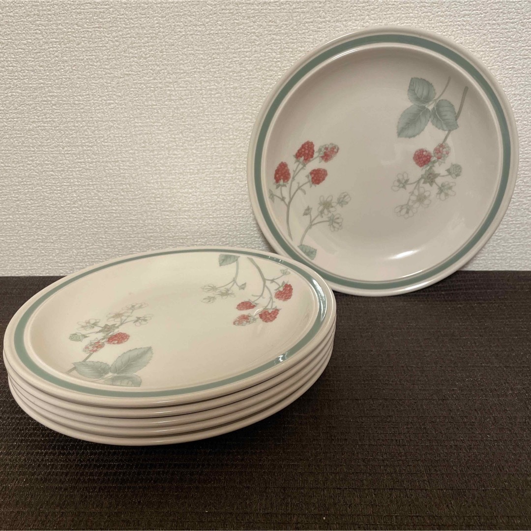 WEDGWOOD - ウェッジウッド ラズベリーケイン ディナープレート 22.5cm