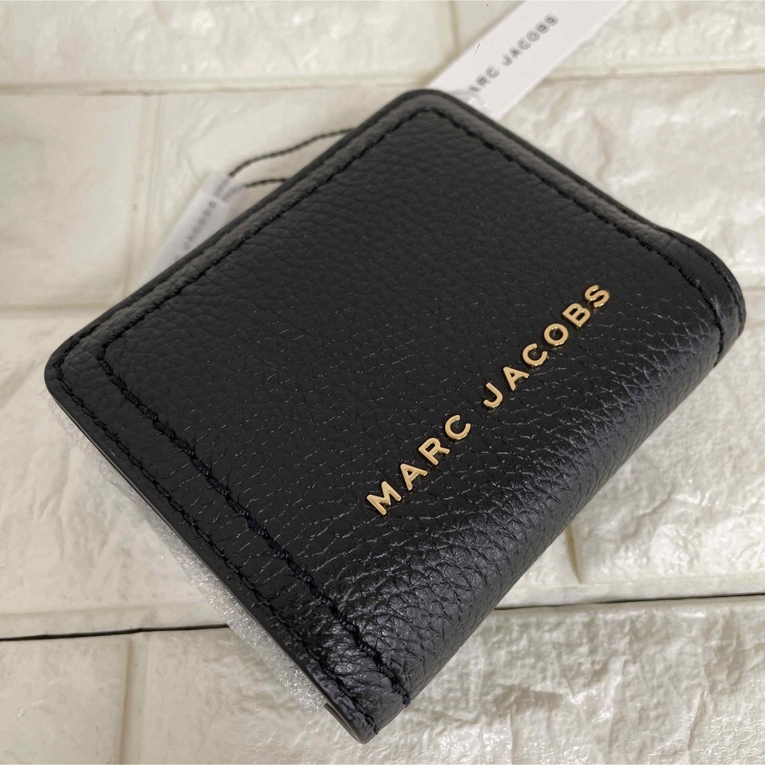 【新品】MARC JACOBS ２つ折り財布　ブラック 2