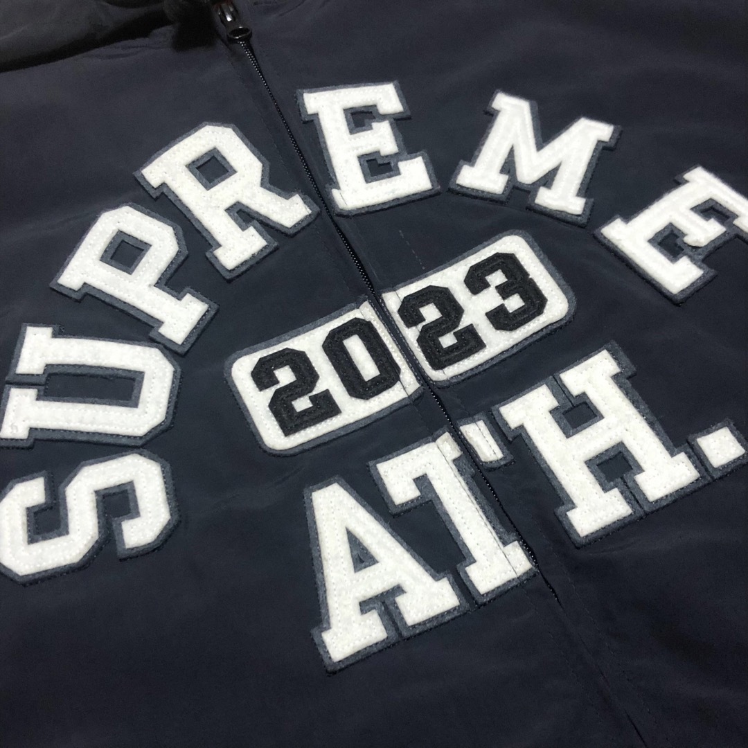 即完売 Supreme シュプリーム ビック刺繍ロゴ入り ナイロンパーカー-