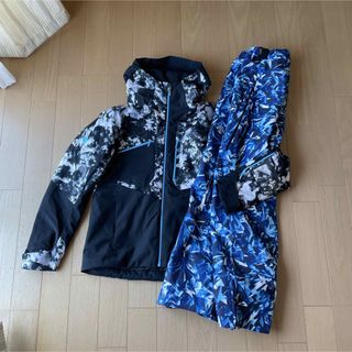 極美品 descente  スキーウエア　145〜155cm