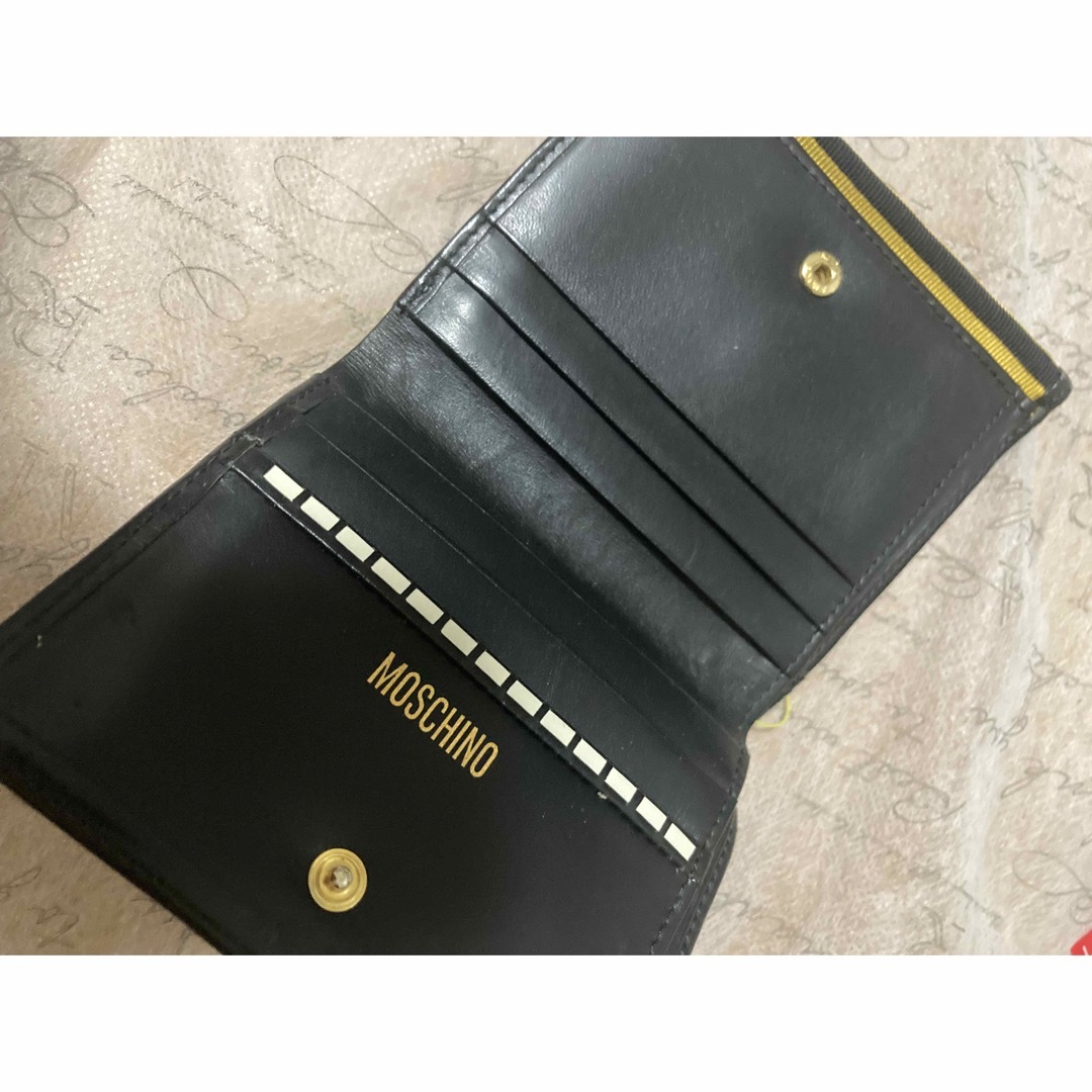 美品！MOSCHINO 折り財布 5411