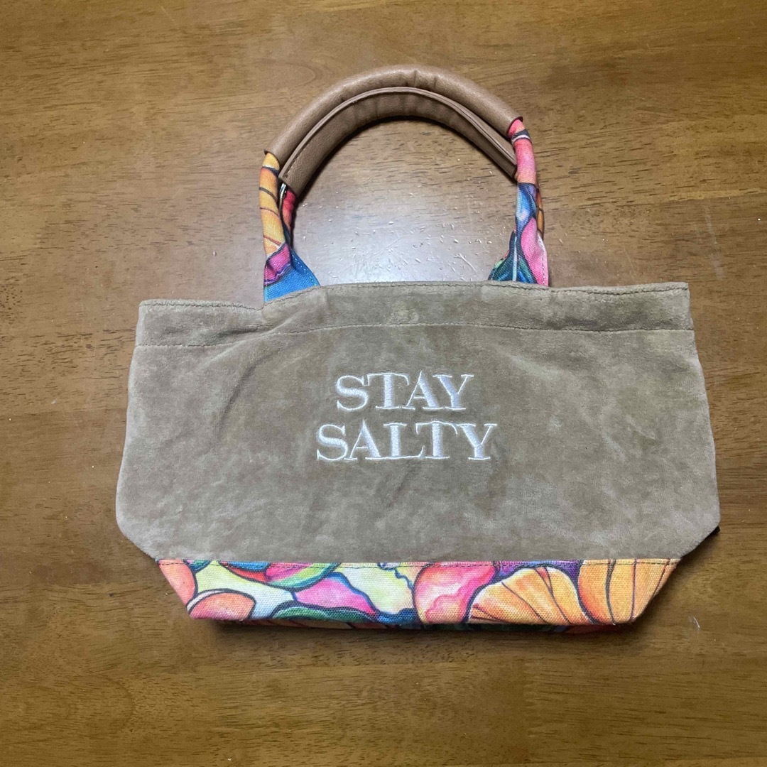 STAY SALTYトートバックのサムネイル