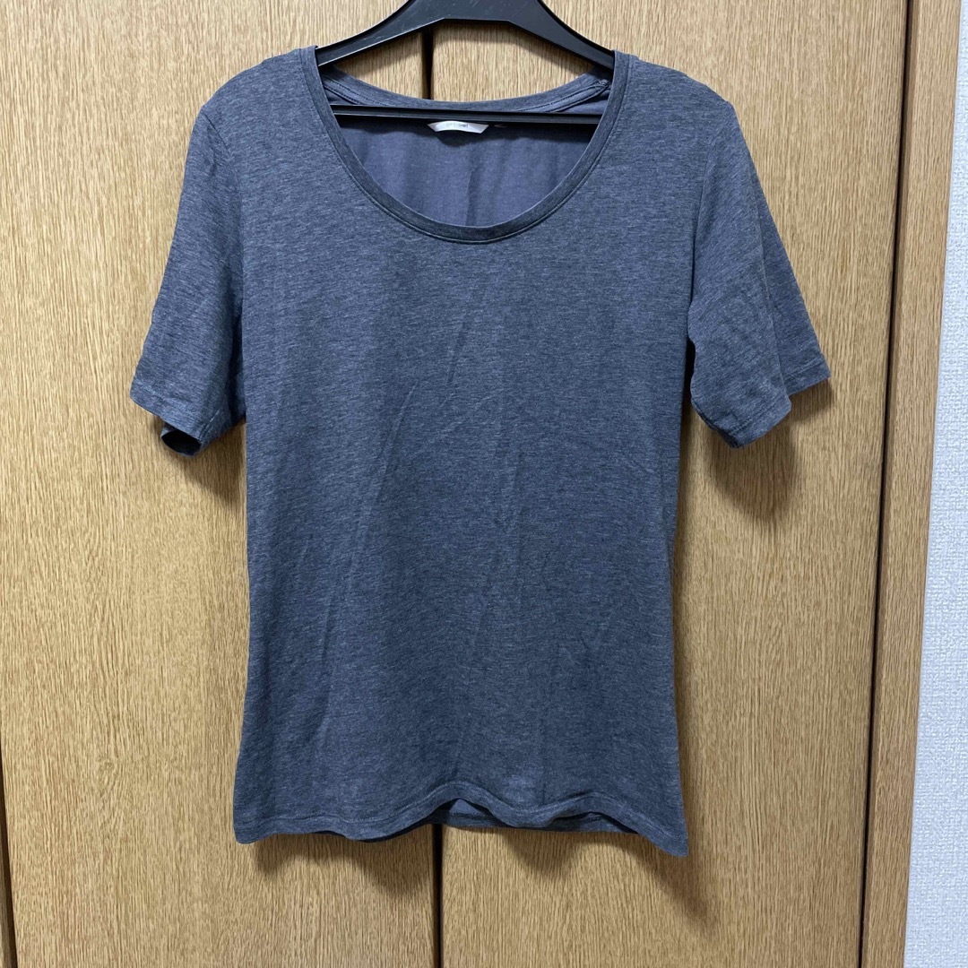 UNIQLO(ユニクロ)のUNIQLO レディースTシャツ Mサイズ レディースのトップス(Tシャツ(半袖/袖なし))の商品写真