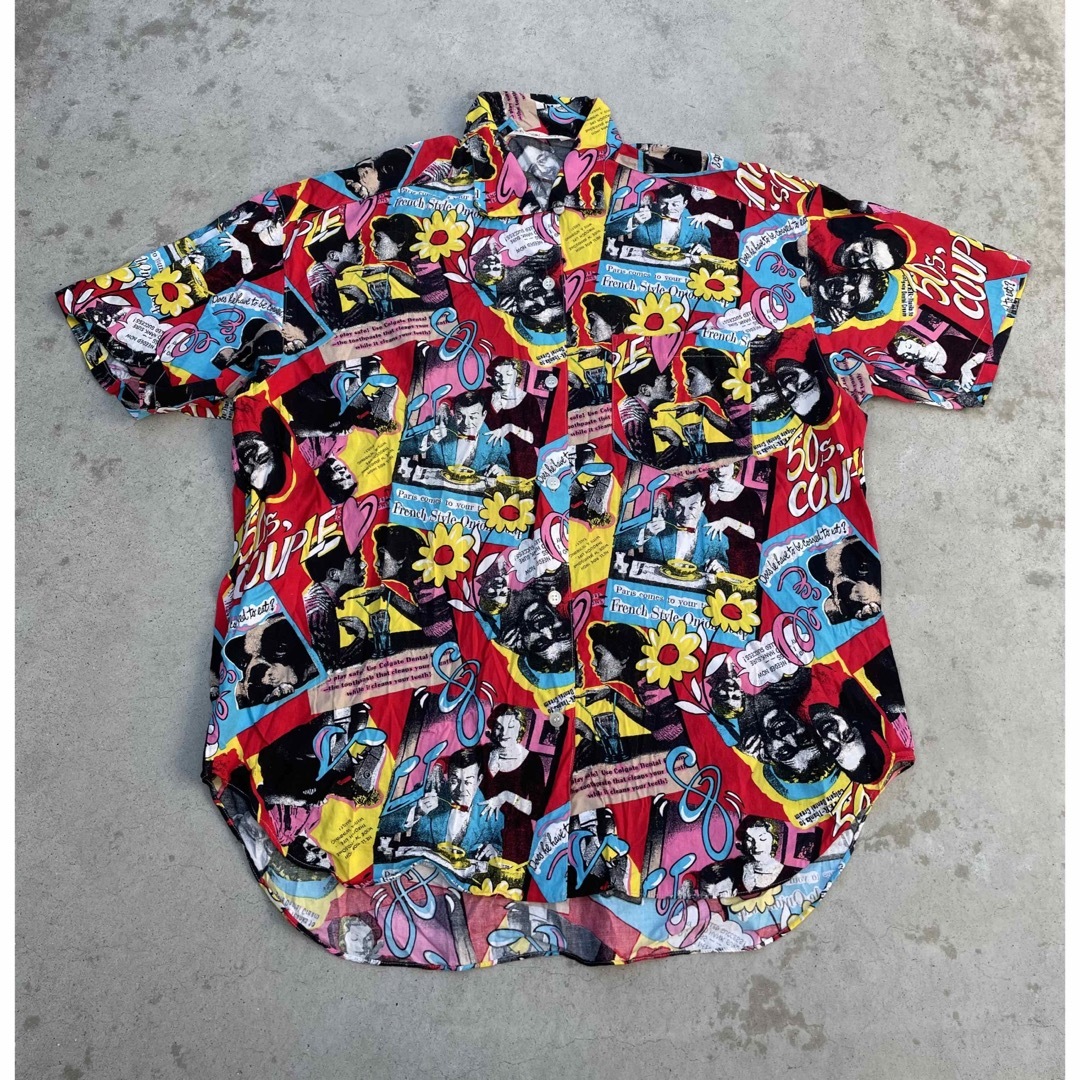 Santa Monica(サンタモニカ)の古着 アメコミ シネマ柄 柄シャツ ユニセックス 日本製 90年代 ヴィンテージ レディースのトップス(シャツ/ブラウス(半袖/袖なし))の商品写真
