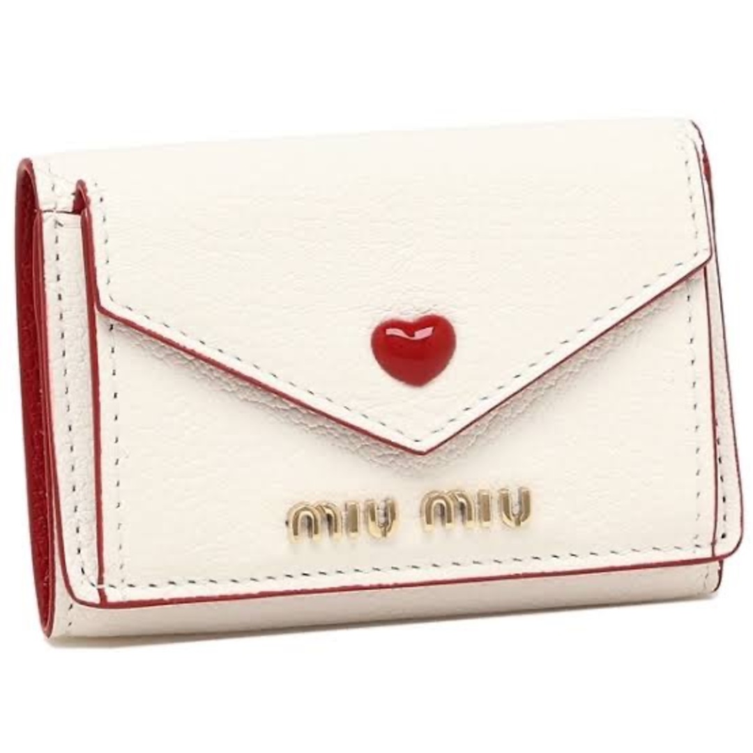miumiu財布