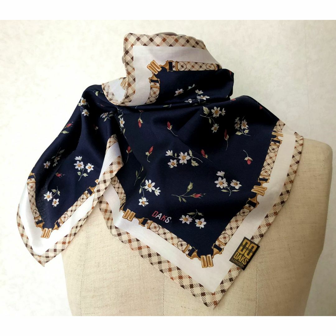 DAKS - 新品DAKS ダックス◇花柄&ノバチェックロゴ柄大判ハンカチミニ