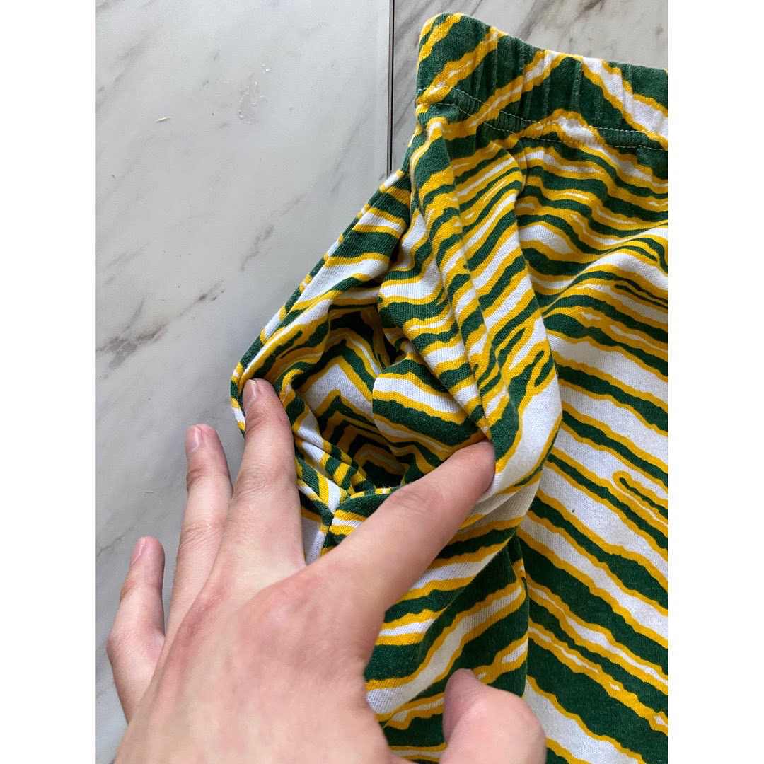 vintage 90s usa製 zubaz ゼブラストライプ バギーパンツの通販 vintage 90s usa製 zubaz ゼブラストライプ バギーパンツの通販