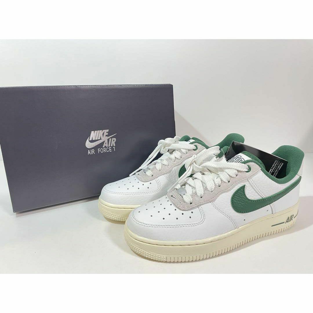 NIKE - 【新品】23.5cm NIKE WMNS エアフォース1ロー コマンドフォース