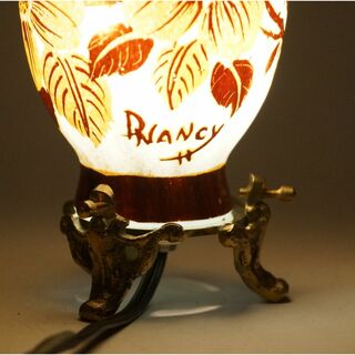 ドームナンシー　 　筒型卓上ランプ ナイトスタンド　照明　カメオ彫り　被せガラス