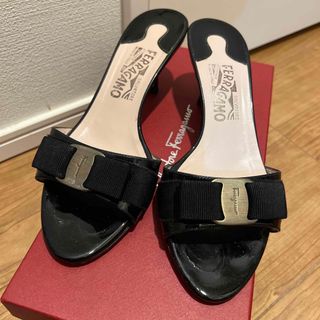 サルヴァトーレフェラガモ(Salvatore Ferragamo)のサルヴァトーレフェラガモ　バックル　ミュール　サンダル　7C(24.5)(ミュール)