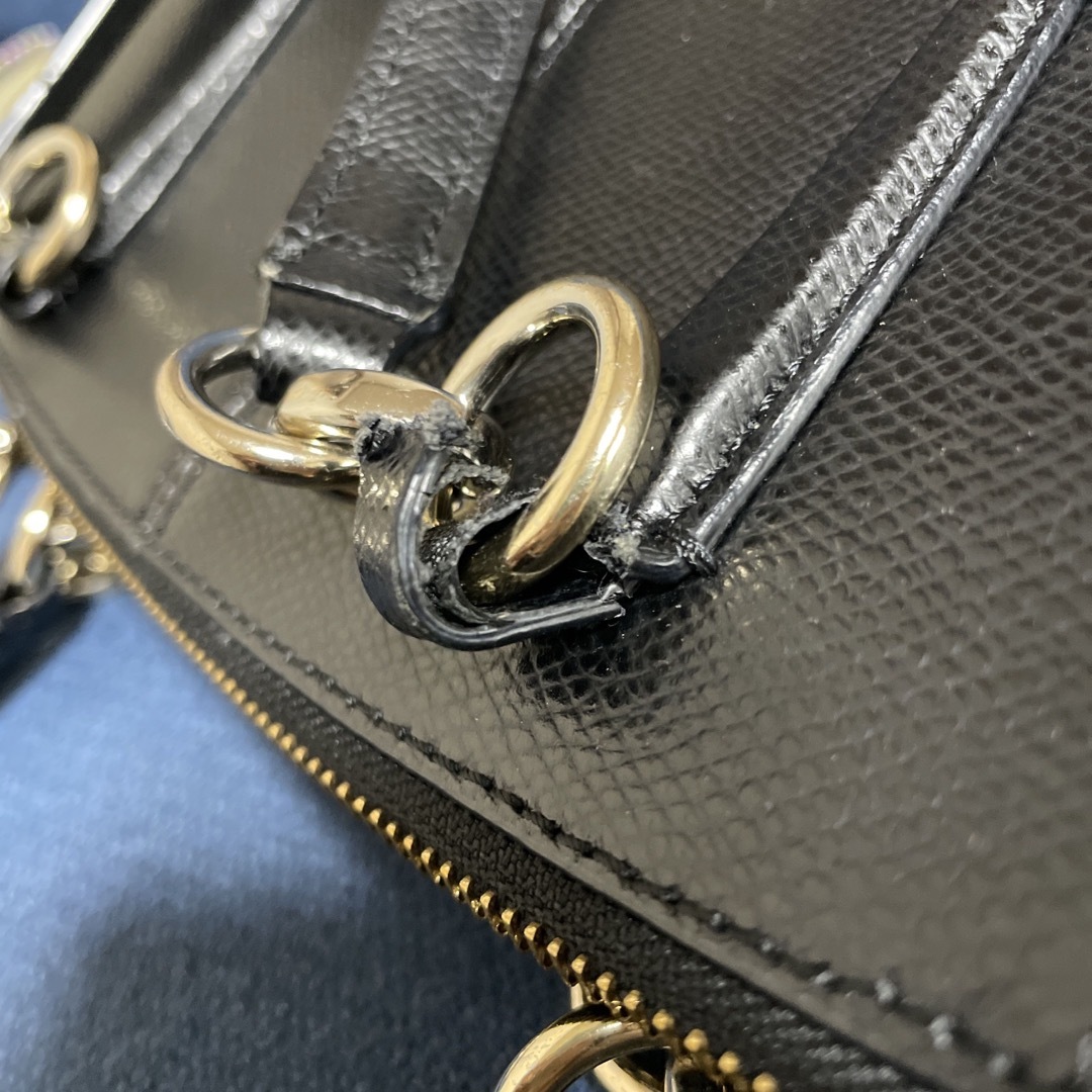 COACH(コーチ)のcoach 黒　ショルダーバッグ レディースのバッグ(ショルダーバッグ)の商品写真