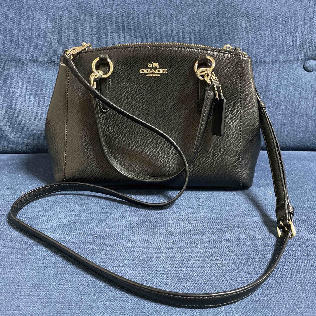 COACH(コーチ)のcoach 黒　ショルダーバッグ レディースのバッグ(ショルダーバッグ)の商品写真