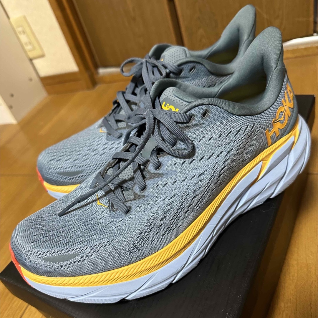 HOKA ONE ONE(ホカオネオネ)の【美品】クリフトン8ワイド　27cm スポーツ/アウトドアのランニング(シューズ)の商品写真